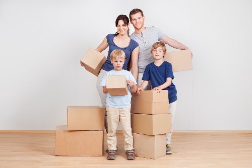 Apartment and house relocation support in Newham